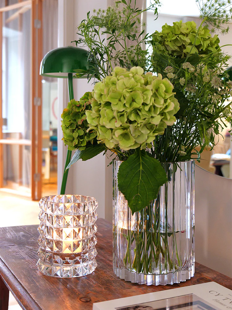 Hurricane Crystal stud 1 Hurricane Crystal stud