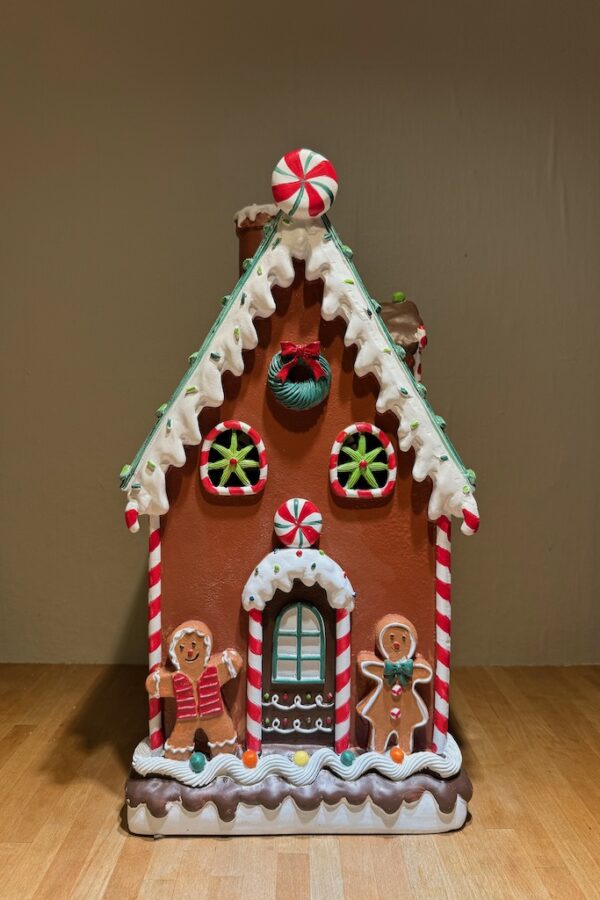 pepperkakehus med lys